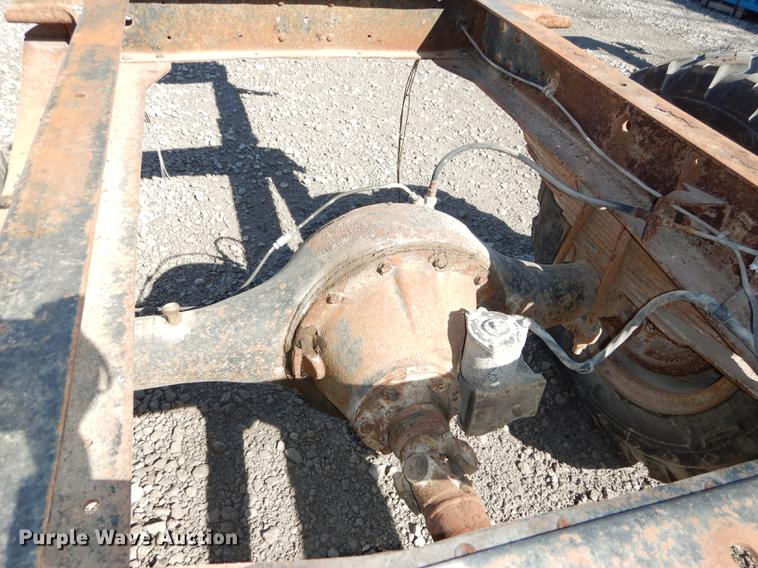 image for item DC0271 1974 Ford F600 truck cab and chassis