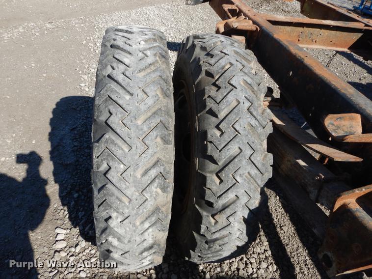 image for item DC0271 1974 Ford F600 truck cab and chassis