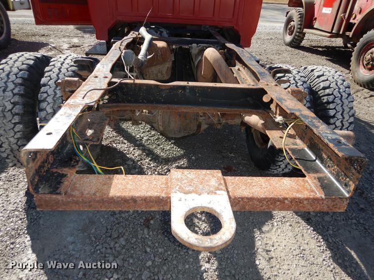 image for item DC0272 1987 Ford F350 Custom pickup truck cab and chassis