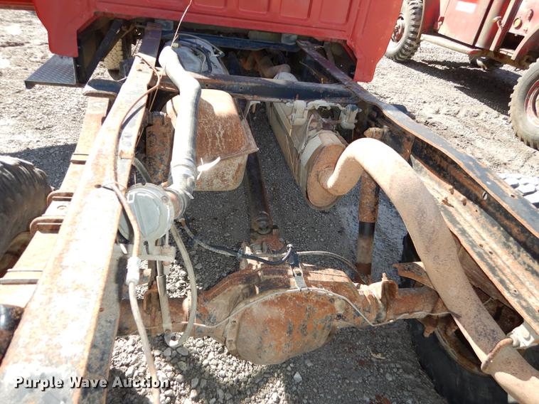 image for item DC0272 1987 Ford F350 Custom pickup truck cab and chassis