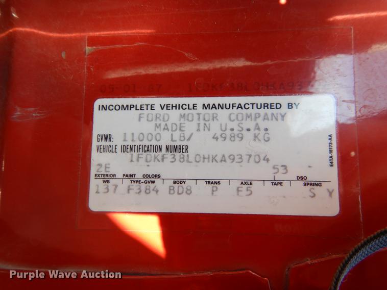 image for item DC0272 1987 Ford F350 Custom pickup truck cab and chassis