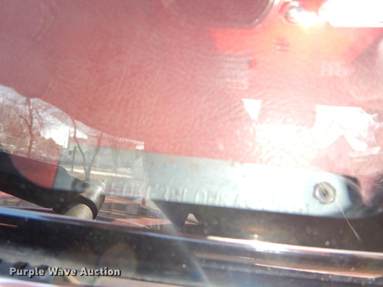 image for item DC0272 1987 Ford F350 Custom pickup truck cab and chassis