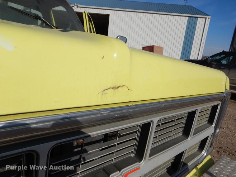 image for item DC0274 1980 GMC Sierra Grande 35 fire truck