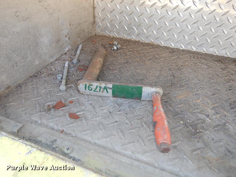 image for item DC0274 1980 GMC Sierra Grande 35 fire truck