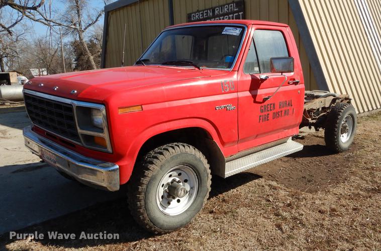 image for item DC0312 1981 Ford F350 Custom pickup truck chassis