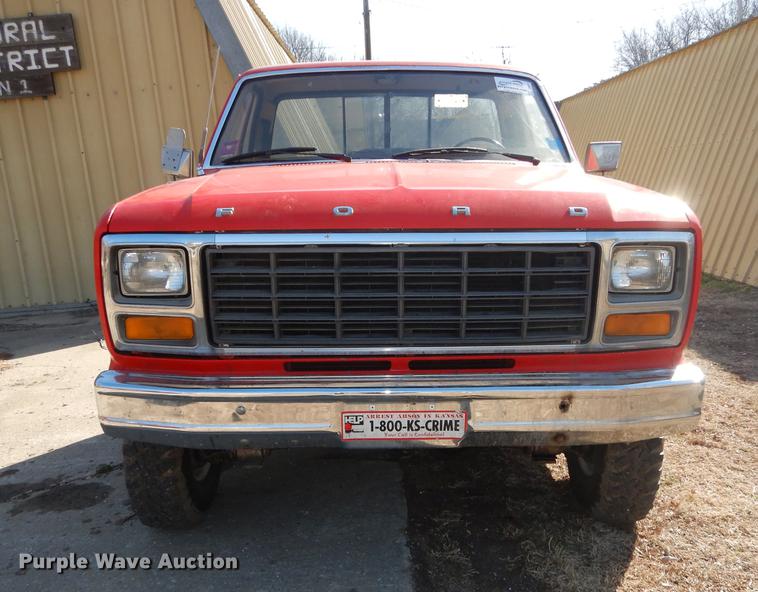 image for item DC0312 1981 Ford F350 Custom pickup truck chassis