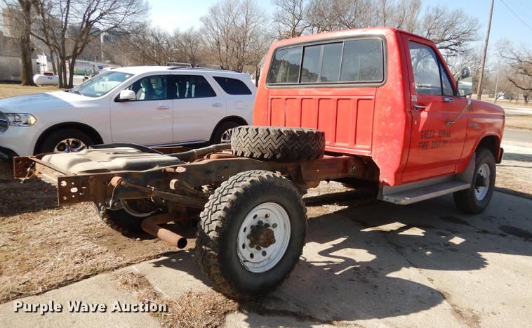 image for item DC0312 1981 Ford F350 Custom pickup truck chassis