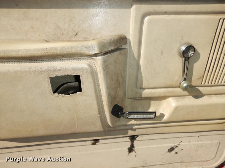 image for item DC0312 1981 Ford F350 Custom pickup truck chassis