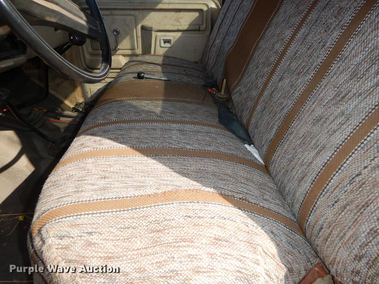 image for item DC0312 1981 Ford F350 Custom pickup truck chassis