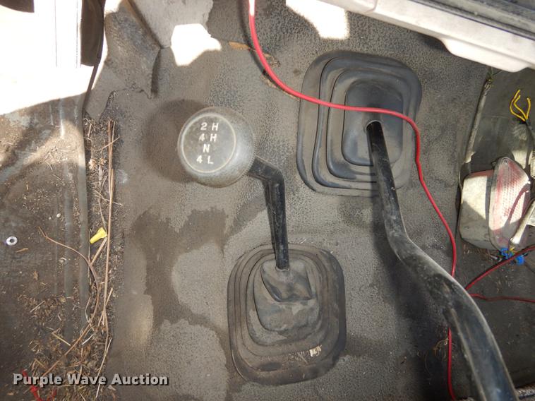 image for item DC0312 1981 Ford F350 Custom pickup truck chassis