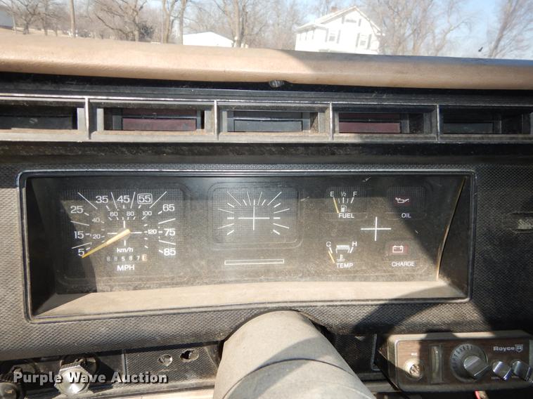 image for item DC0312 1981 Ford F350 Custom pickup truck chassis