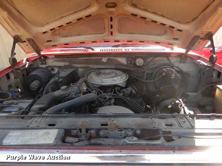 image for item DC0312 1981 Ford F350 Custom pickup truck chassis