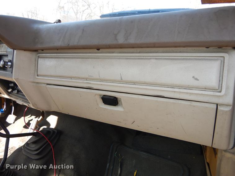 image for item DC0312 1981 Ford F350 Custom pickup truck chassis