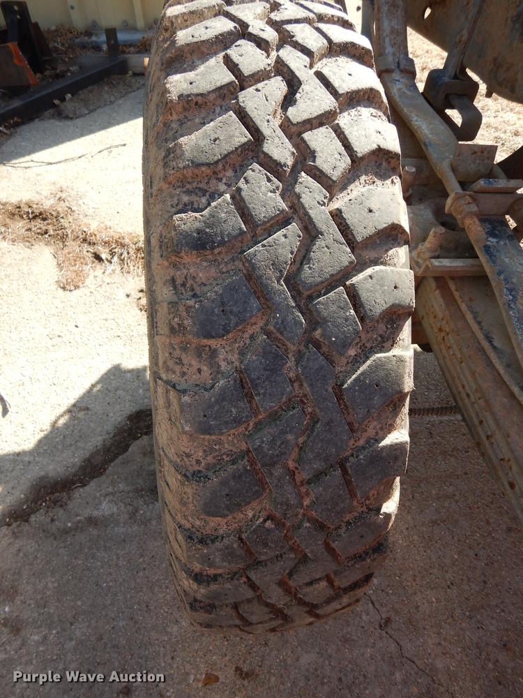 image for item DC0312 1981 Ford F350 Custom pickup truck chassis