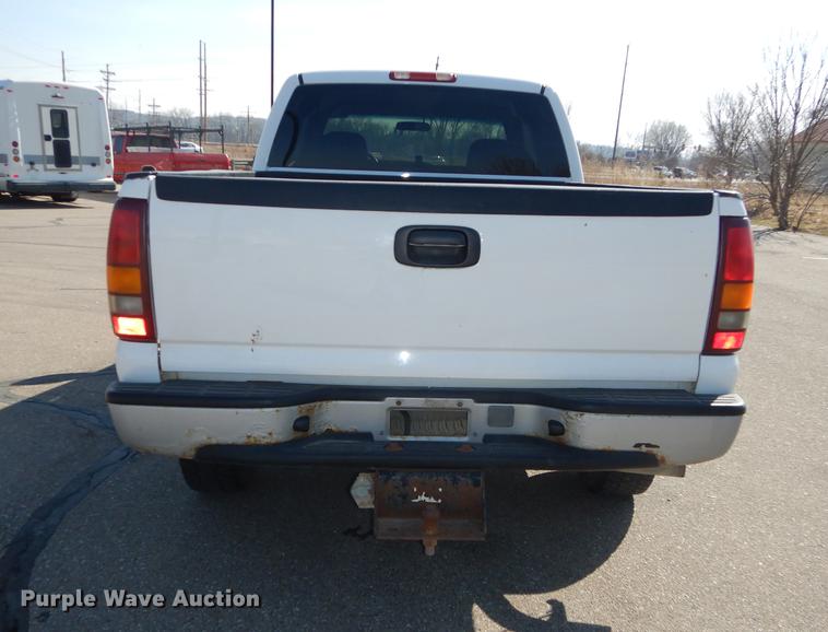 image for item DC0315 2001 Chevrolet Silverado 1500 Ext. Cab pickup truck