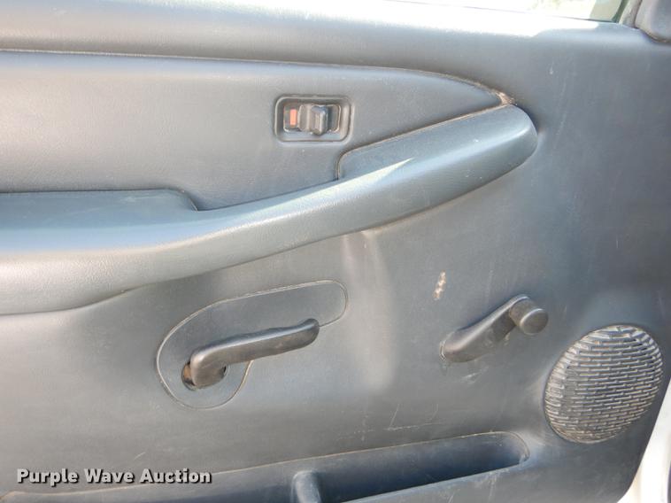 image for item DC0315 2001 Chevrolet Silverado 1500 Ext. Cab pickup truck