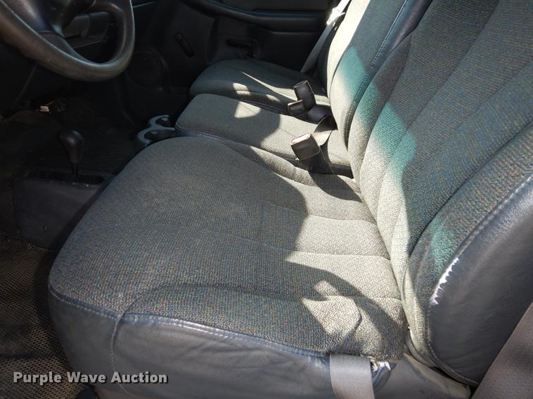 image for item DC0315 2001 Chevrolet Silverado 1500 Ext. Cab pickup truck