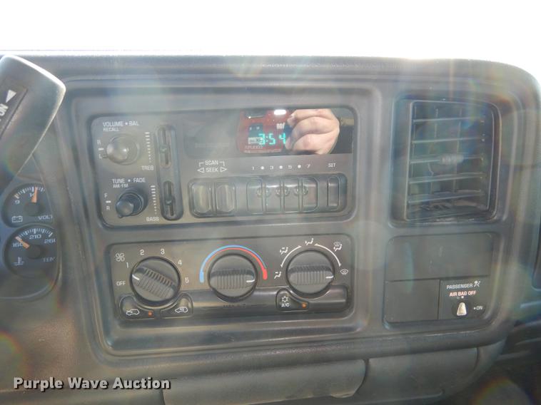 image for item DC0315 2001 Chevrolet Silverado 1500 Ext. Cab pickup truck