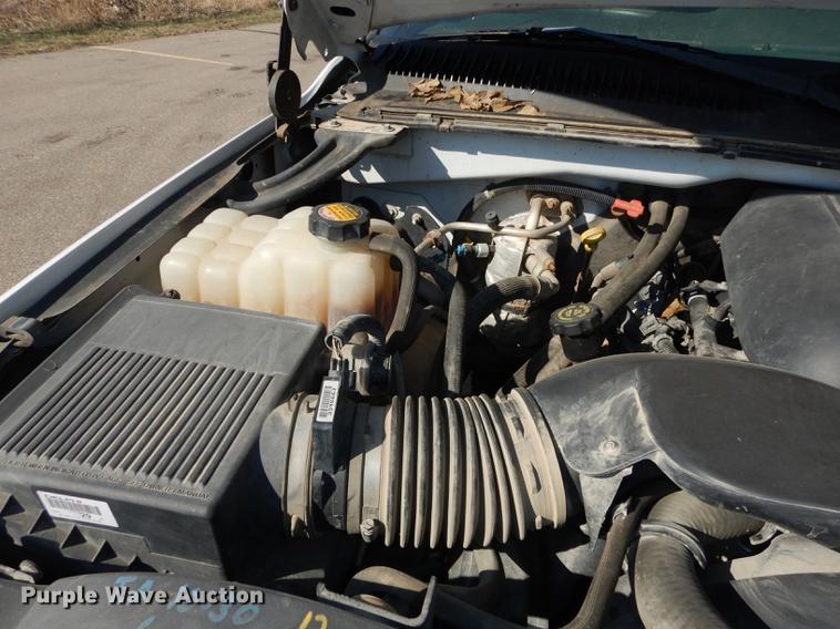 image for item DC0315 2001 Chevrolet Silverado 1500 Ext. Cab pickup truck