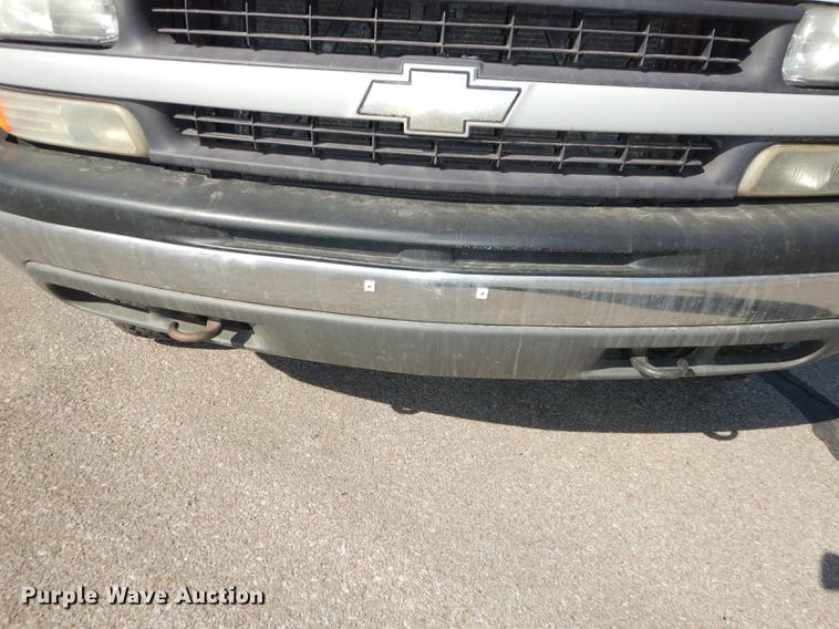 image for item DC0315 2001 Chevrolet Silverado 1500 Ext. Cab pickup truck