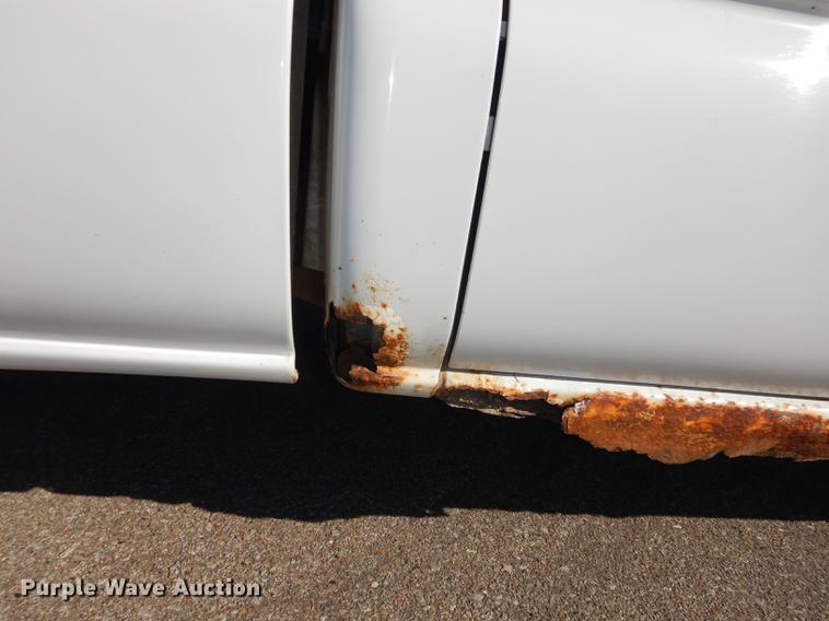 image for item DC0315 2001 Chevrolet Silverado 1500 Ext. Cab pickup truck