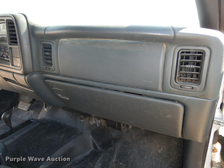 image for item DC0315 2001 Chevrolet Silverado 1500 Ext. Cab pickup truck