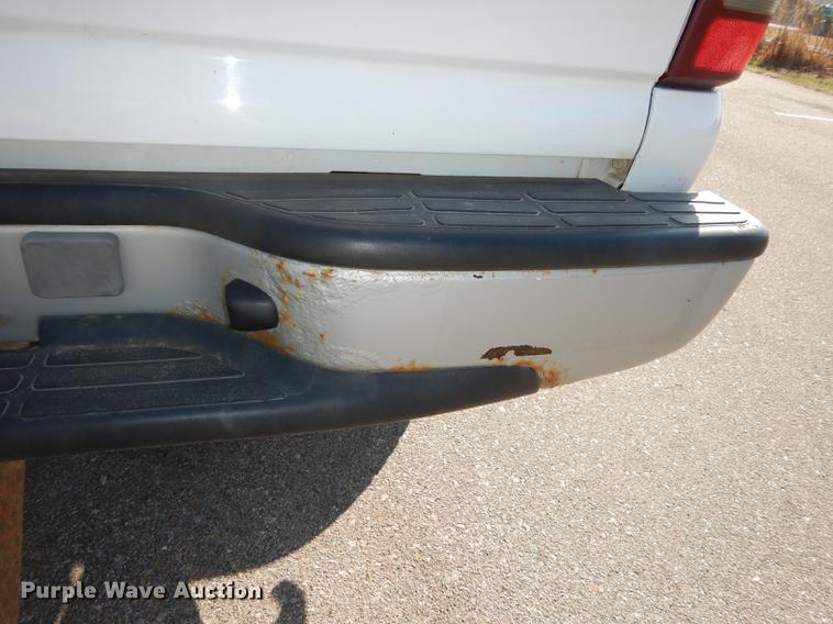 image for item DC0315 2001 Chevrolet Silverado 1500 Ext. Cab pickup truck