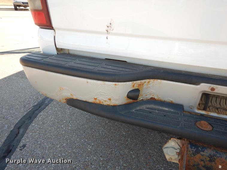 image for item DC0315 2001 Chevrolet Silverado 1500 Ext. Cab pickup truck