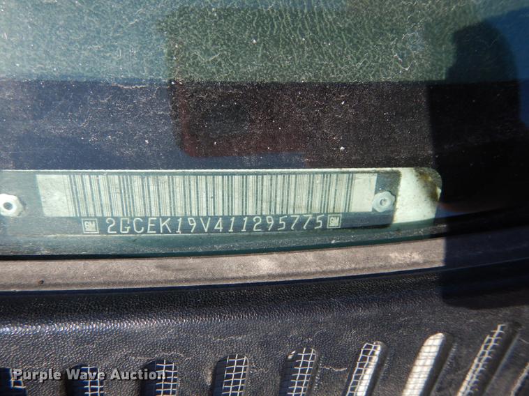 image for item DC0315 2001 Chevrolet Silverado 1500 Ext. Cab pickup truck