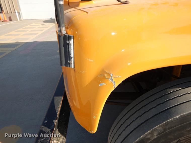 image for item DC0317 1998 Chevrolet Blue Bird school bus