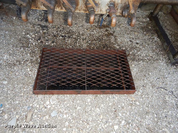 image for item DC0319 Six barrel stand