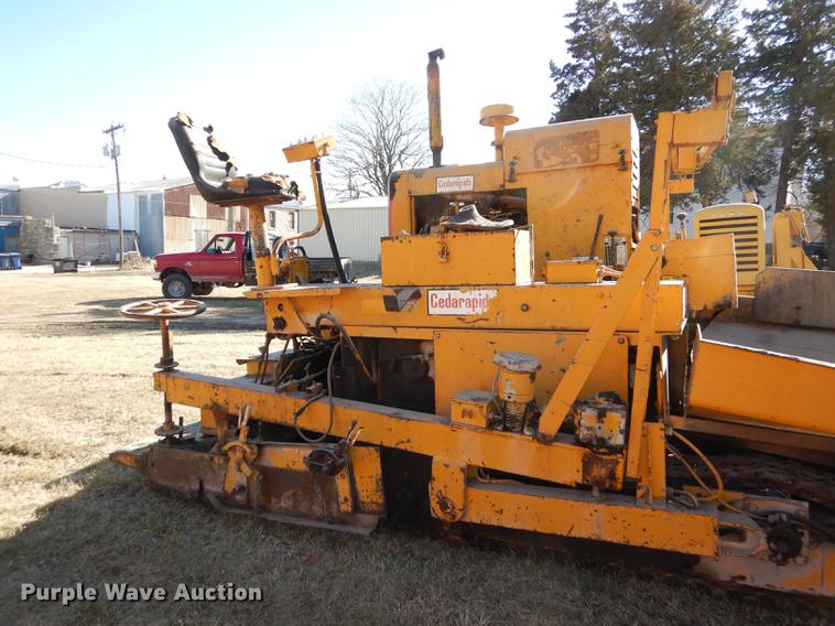 image for item DC0320 Cedarapids hot mix asphalt spreader