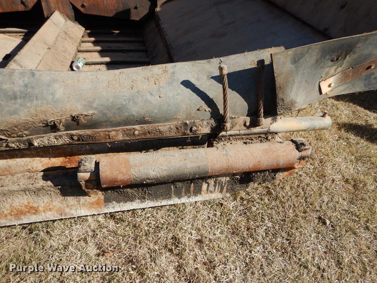 image for item DC0320 Cedarapids hot mix asphalt spreader