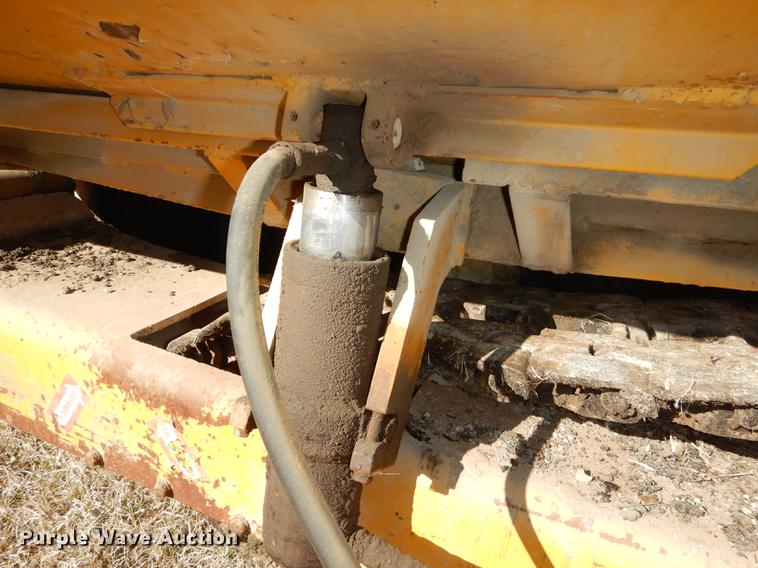 image for item DC0320 Cedarapids hot mix asphalt spreader