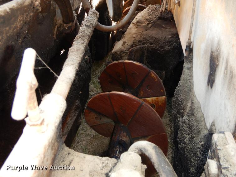 image for item DC0320 Cedarapids hot mix asphalt spreader