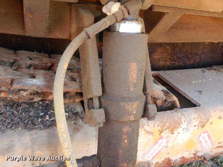 image for item DC0320 Cedarapids hot mix asphalt spreader