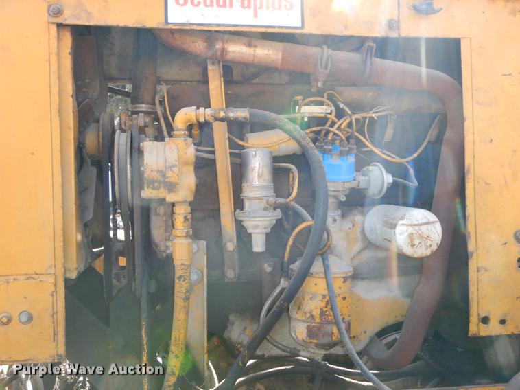 image for item DC0320 Cedarapids hot mix asphalt spreader