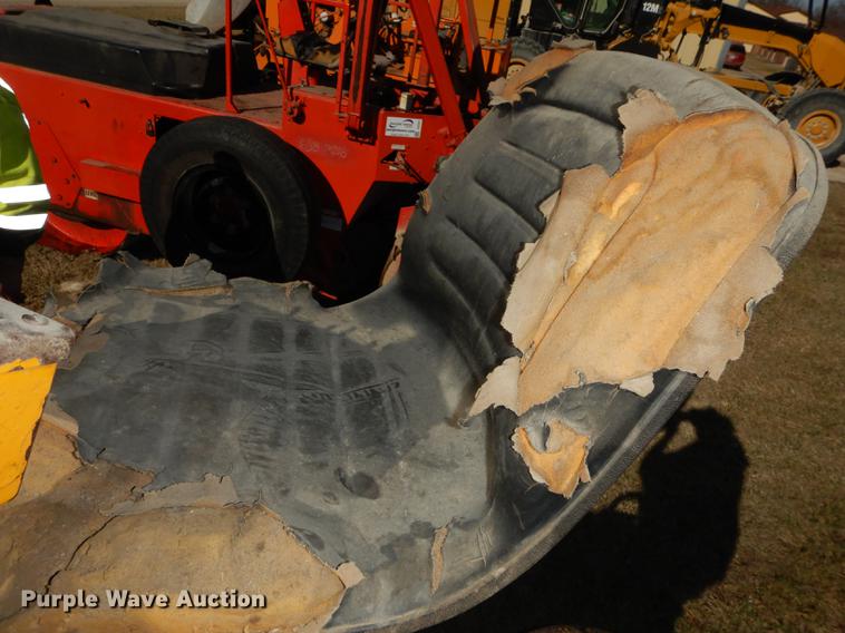 image for item DC0320 Cedarapids hot mix asphalt spreader