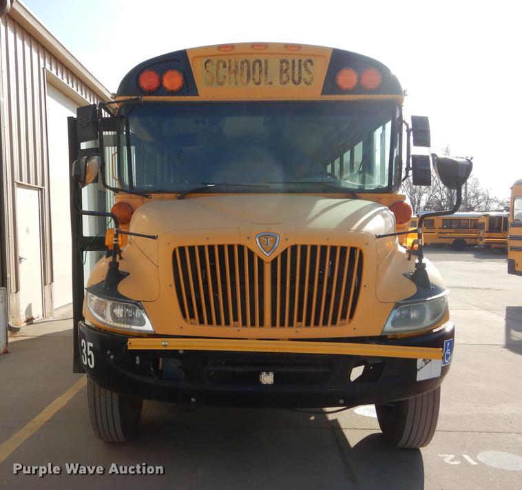 image for item DC0350 2006 International CE200 school bus