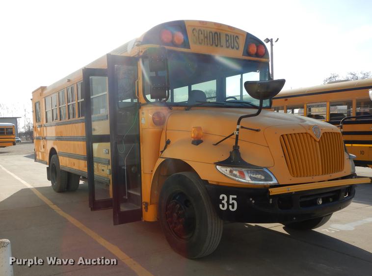 image for item DC0350 2006 International CE200 school bus