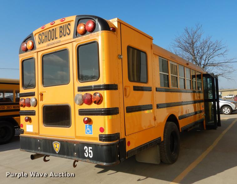 image for item DC0350 2006 International CE200 school bus