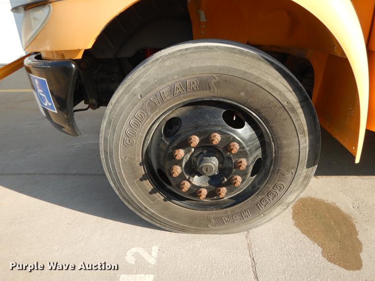 image for item DC0350 2006 International CE200 school bus