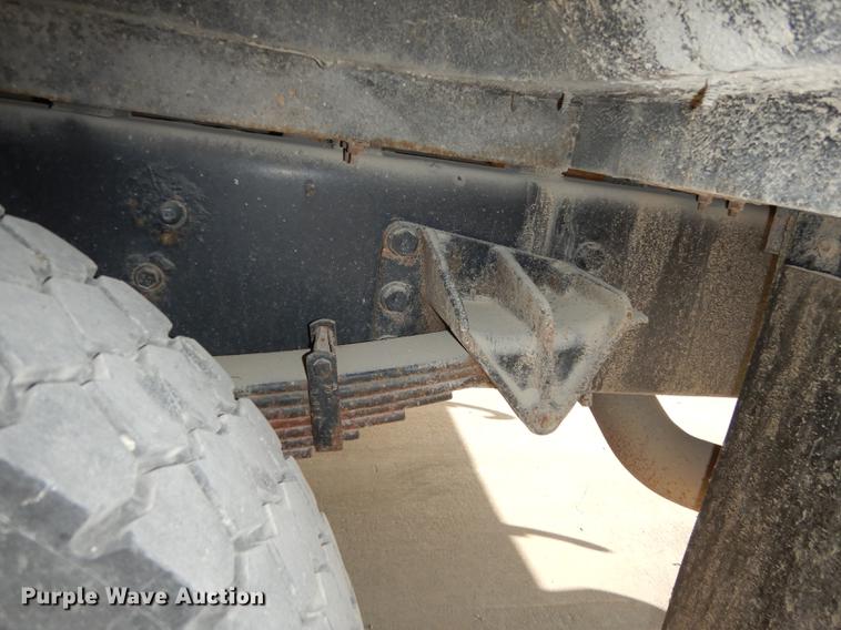 image for item DC0350 2006 International CE200 school bus