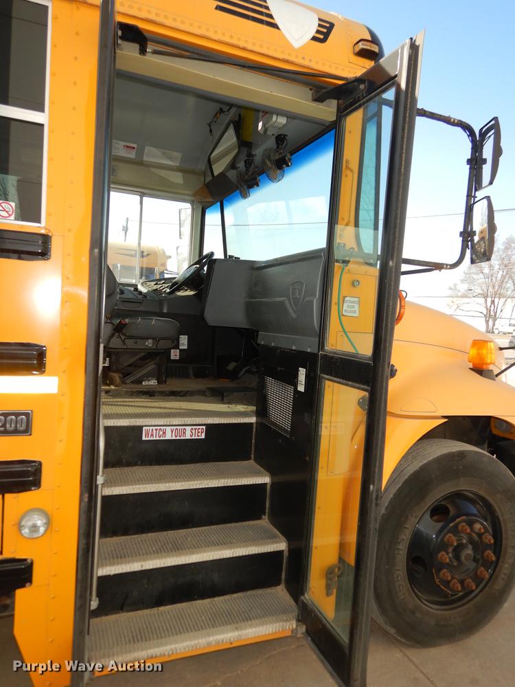 image for item DC0350 2006 International CE200 school bus