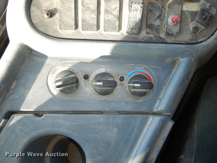 image for item DC0350 2006 International CE200 school bus