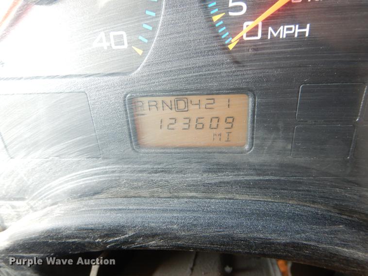 image for item DC0350 2006 International CE200 school bus