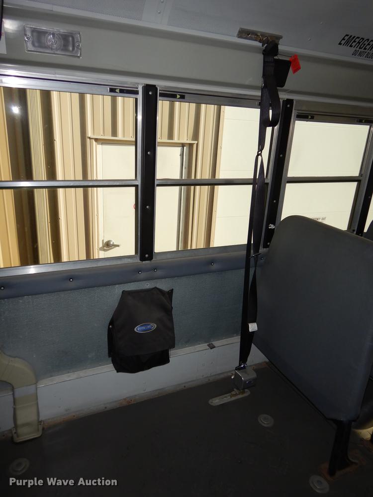 image for item DC0350 2006 International CE200 school bus