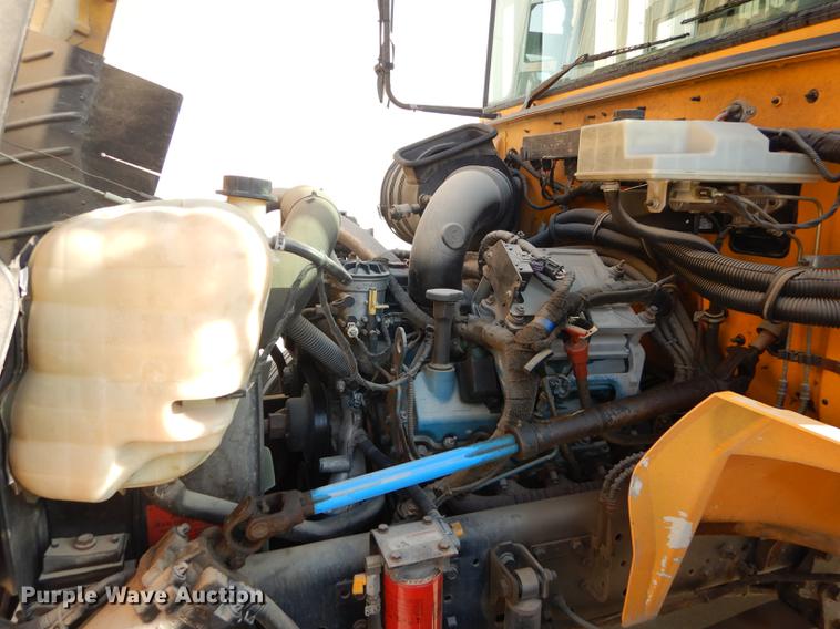 image for item DC0350 2006 International CE200 school bus