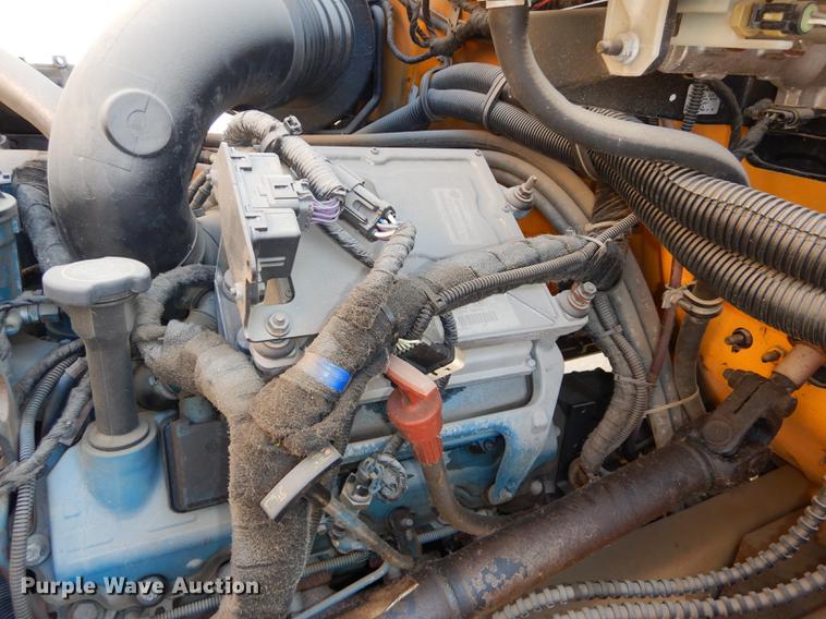 image for item DC0350 2006 International CE200 school bus