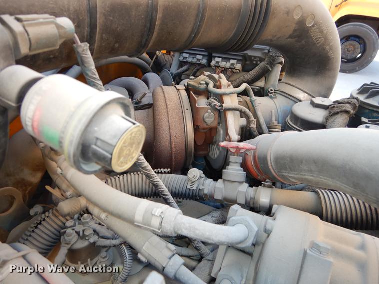 image for item DC0350 2006 International CE200 school bus